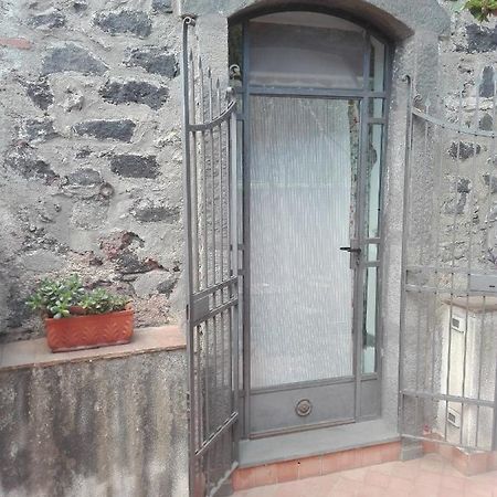 Bouganville Catania Bagian luar foto