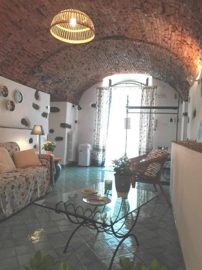 Bouganville Catania Bagian luar foto