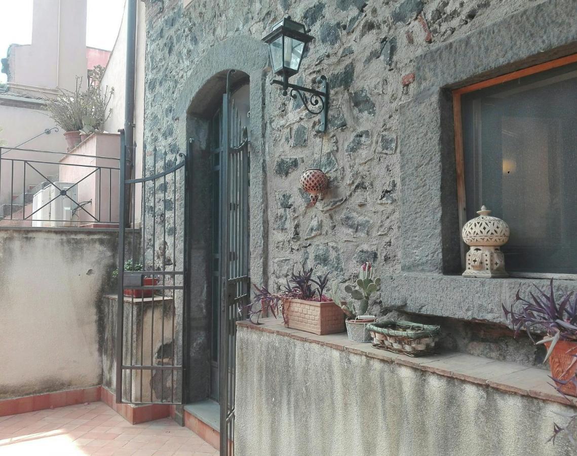 Bouganville Catania Bagian luar foto