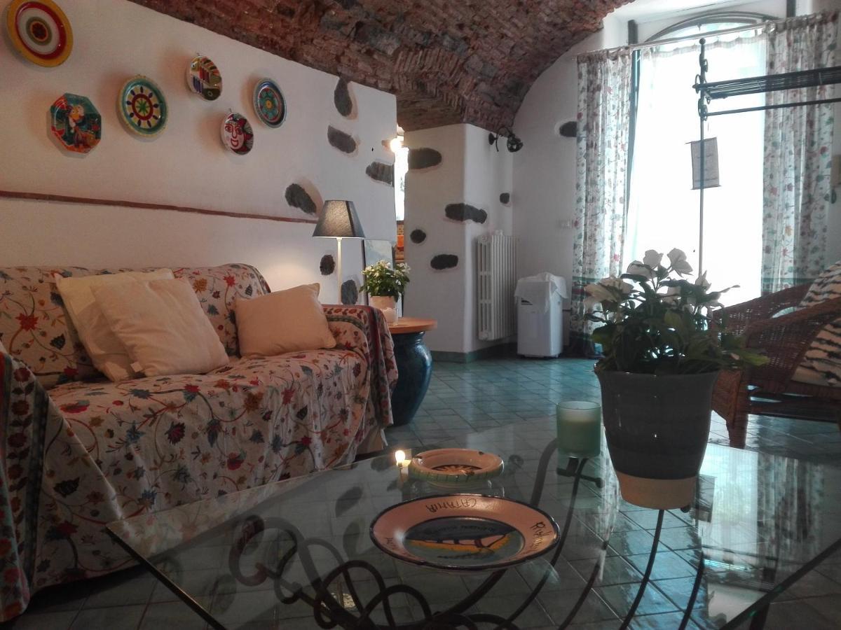 Bouganville Catania Bagian luar foto